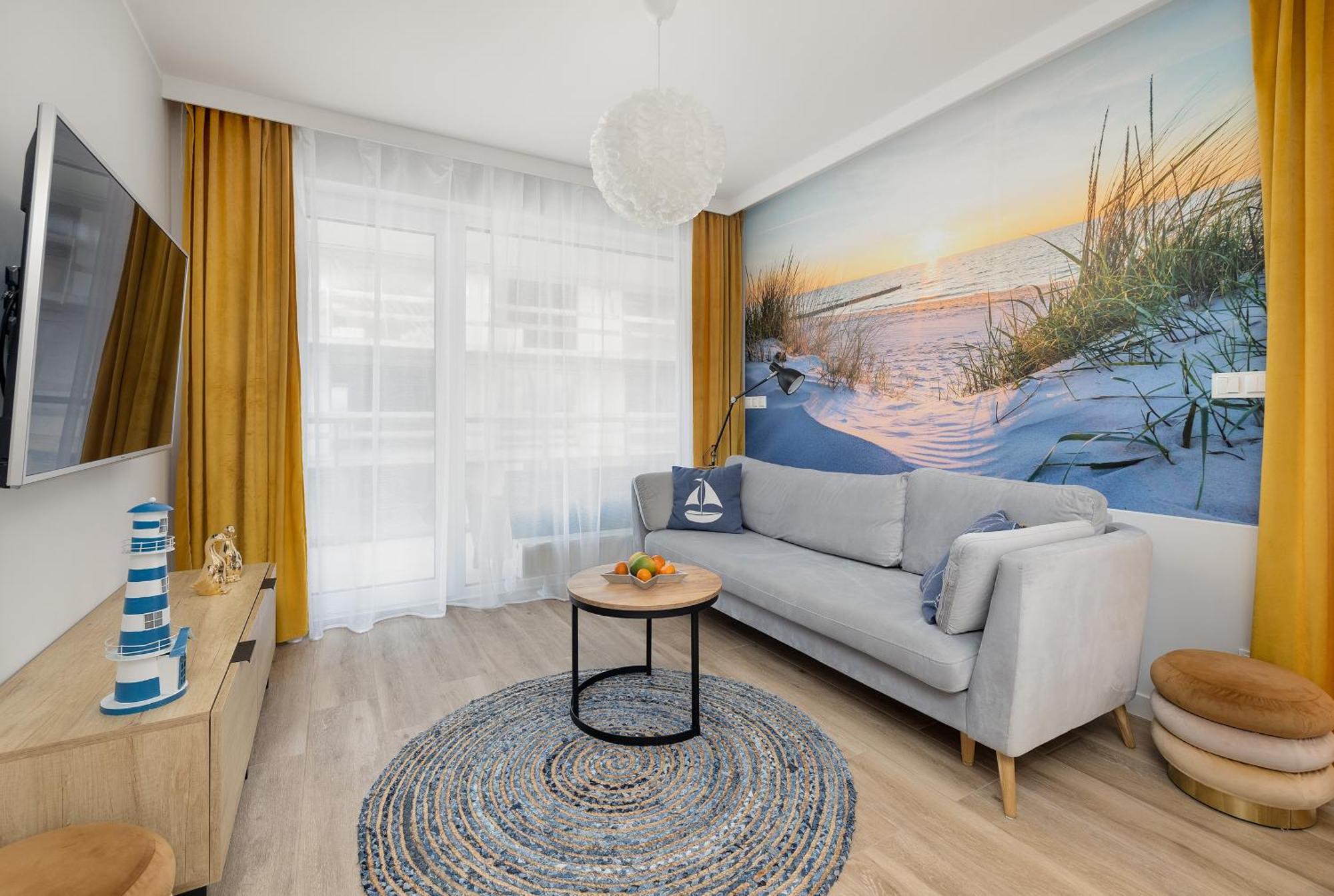 Apartment Coast With Large, Furnished Balcony In By Renters *