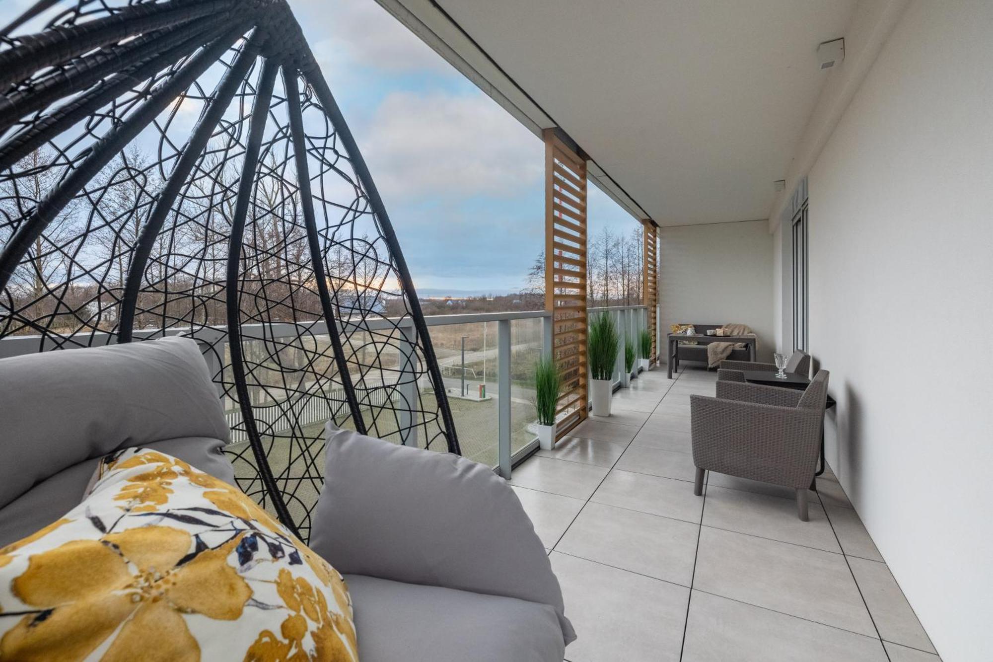 Coast With Large, Furnished Balcony In By Renters * Gaski (Koszalin)
