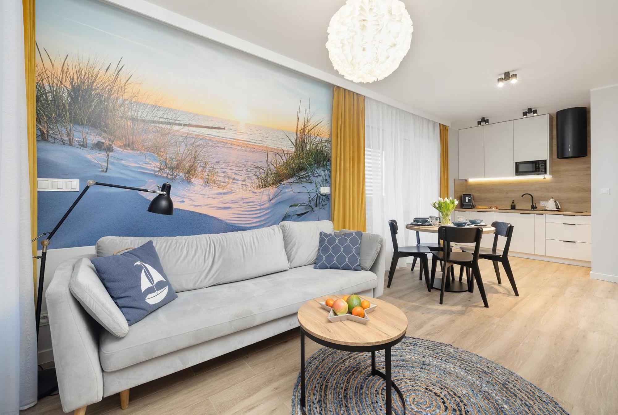 Coast With Large, Furnished Balcony In By Renters *