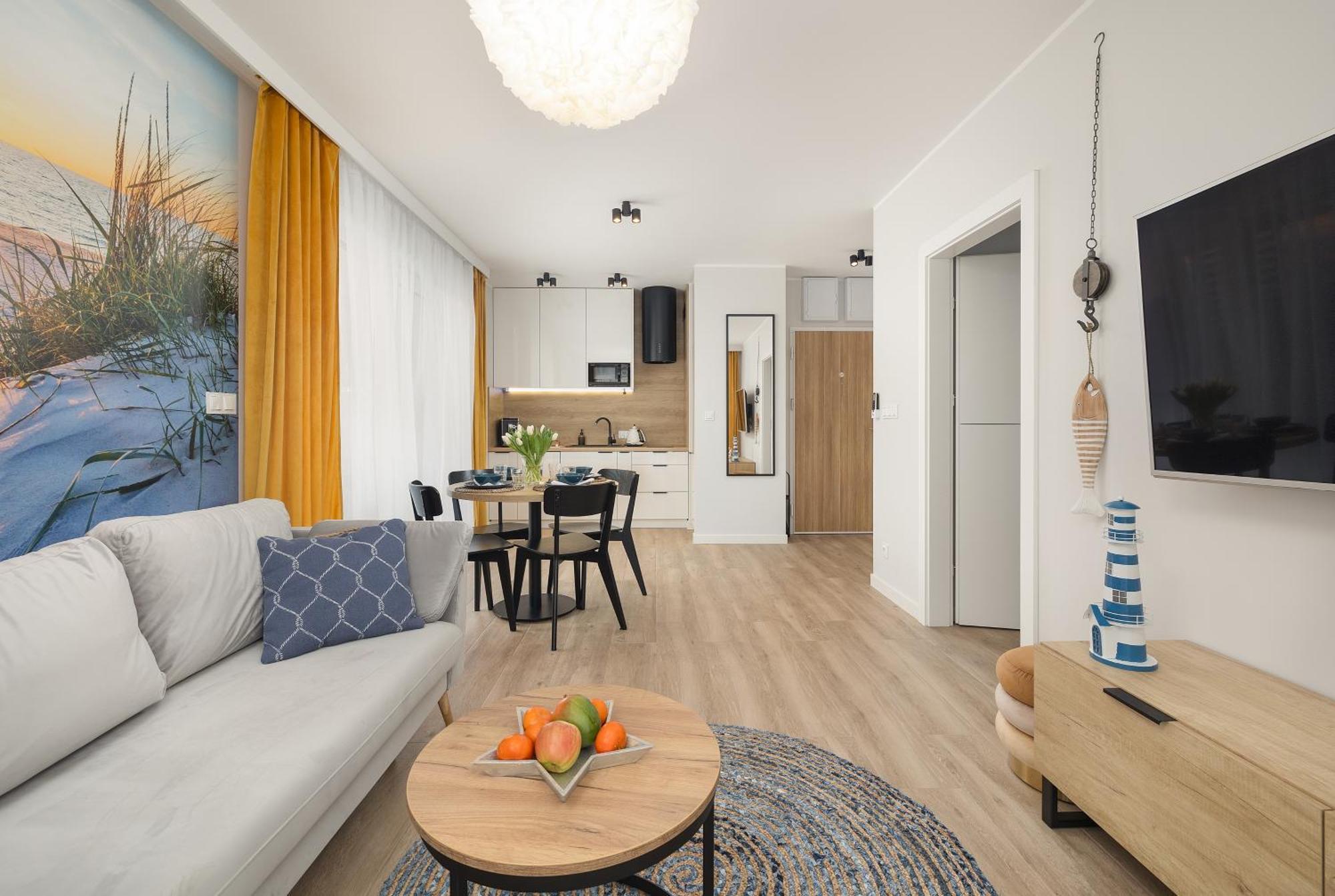 Coast With Large, Furnished Balcony In By Renters * Gaski (Koszalin)