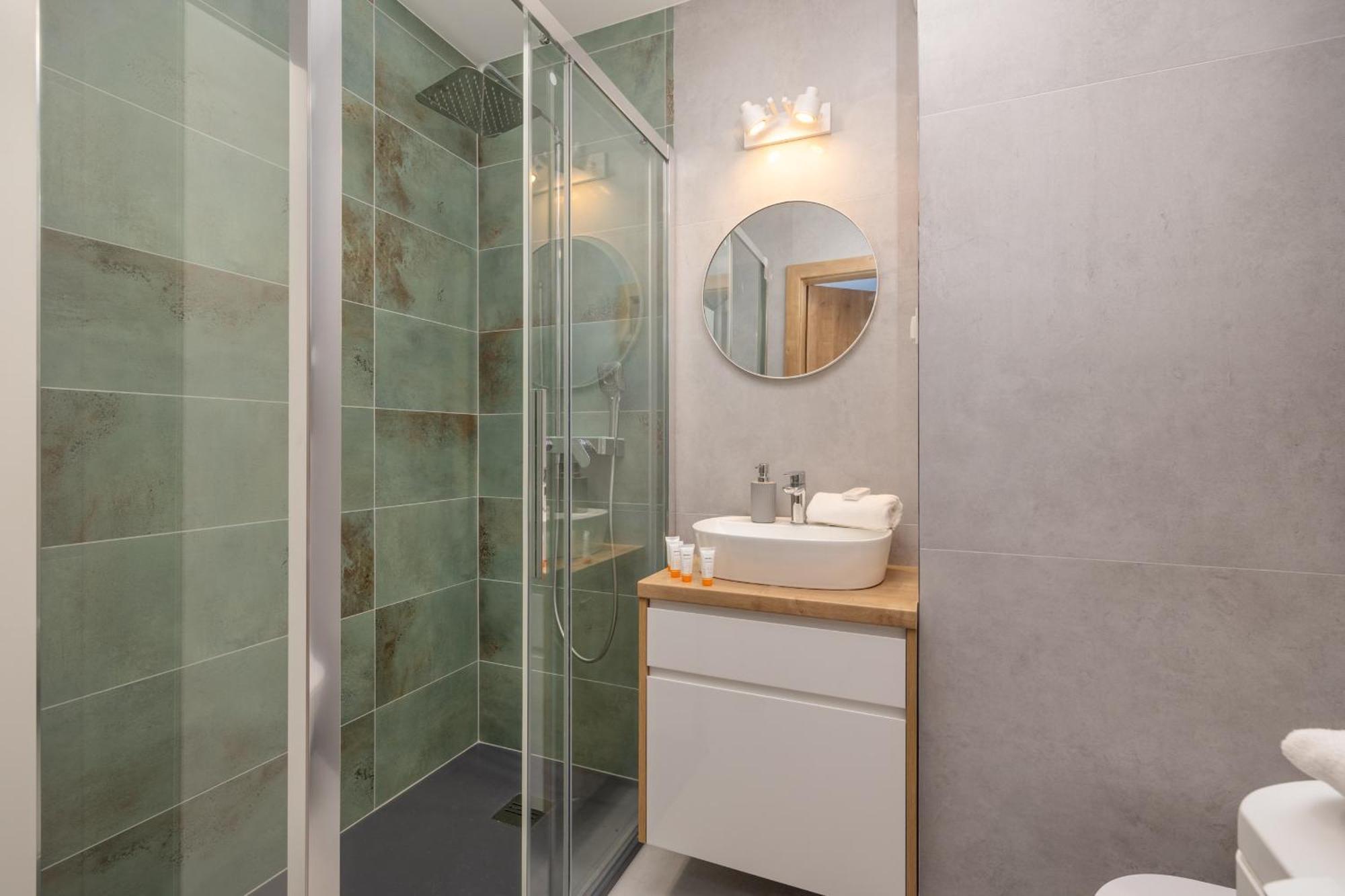 Apartment Coast With Large, Furnished Balcony In By Renters *