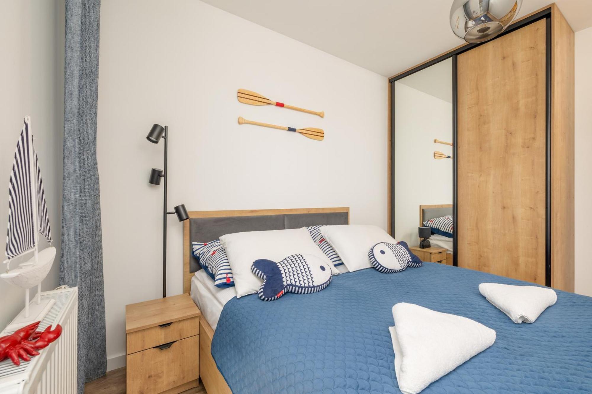 Apartment Coast With Large, Furnished Balcony In By Renters